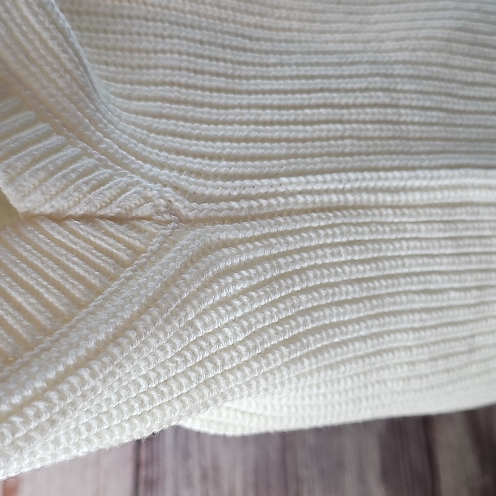 NWT UGERLOV WAFFLE KNIT SLEEVELESS OVERSIZED BOXY PULLOVER SWEATER - Picture 5 of 13